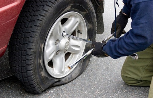 Vá Vỏ Lưu Động Cà Mau 24/24: Giải Pháp Tối Ưu Cho Mọi Tình Huống